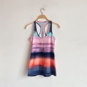 Lululemon Racerback Tank Size 6 Waves Graphic Print Wunder Under